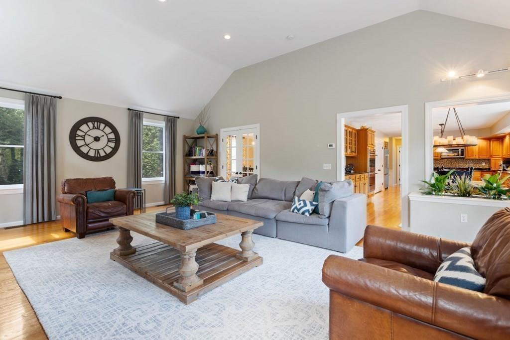 188 Cochituate Road Wayland, MA 01778 - Photo 8 of 26