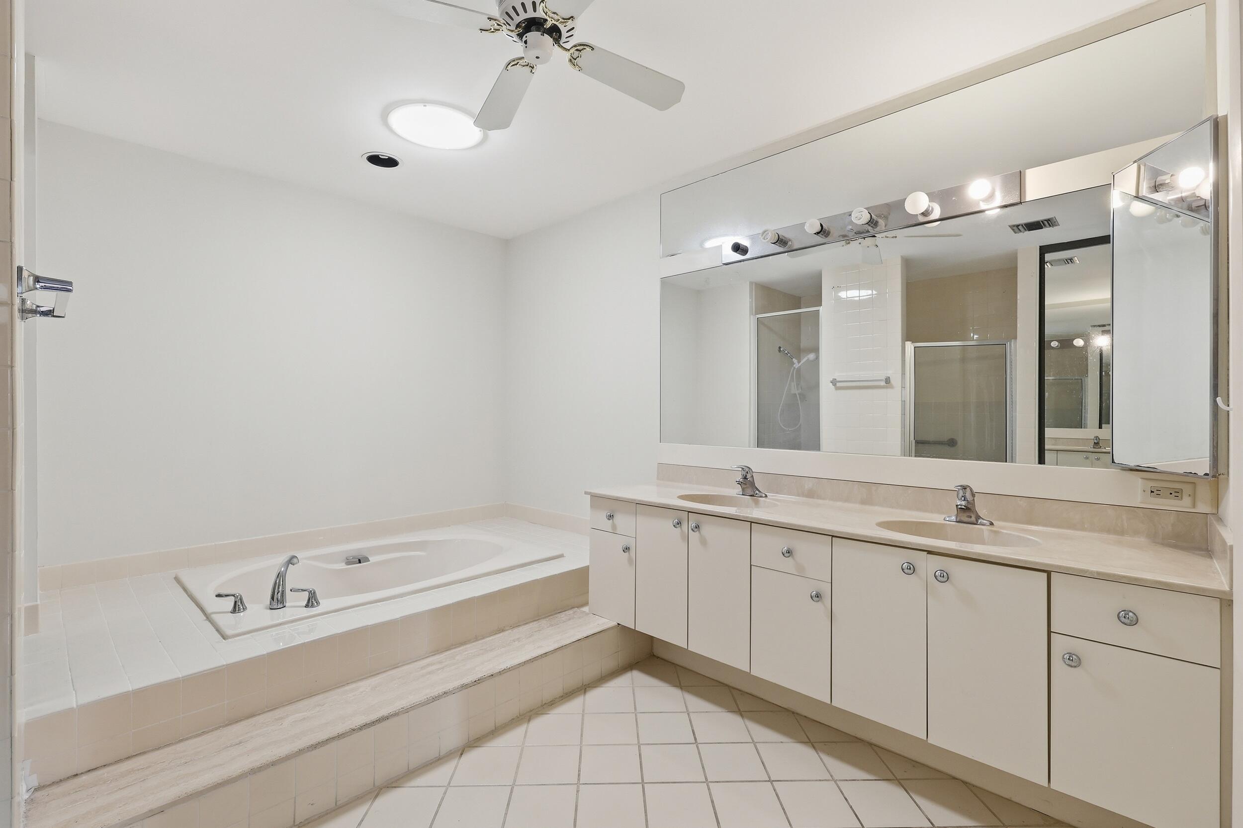 117 Sea Steppes Court Jupiter, FL 33477 - Photo 24 of 61 Primary Bath