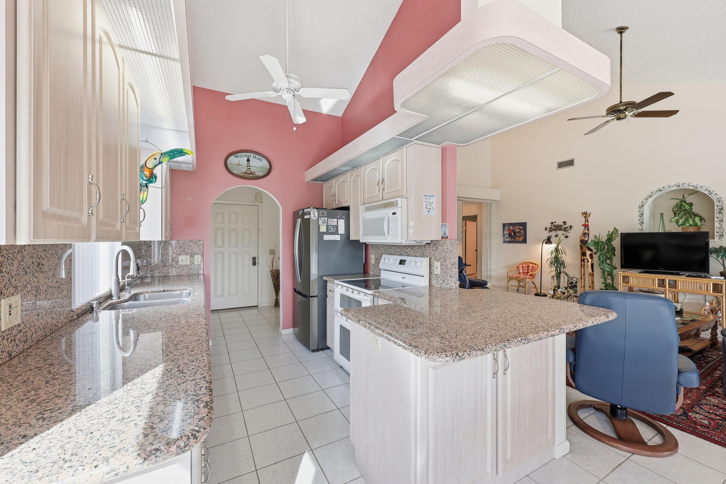 117 Sea Steppes Court Jupiter, FL 33477 - Photo 9 of 61 Kitchen