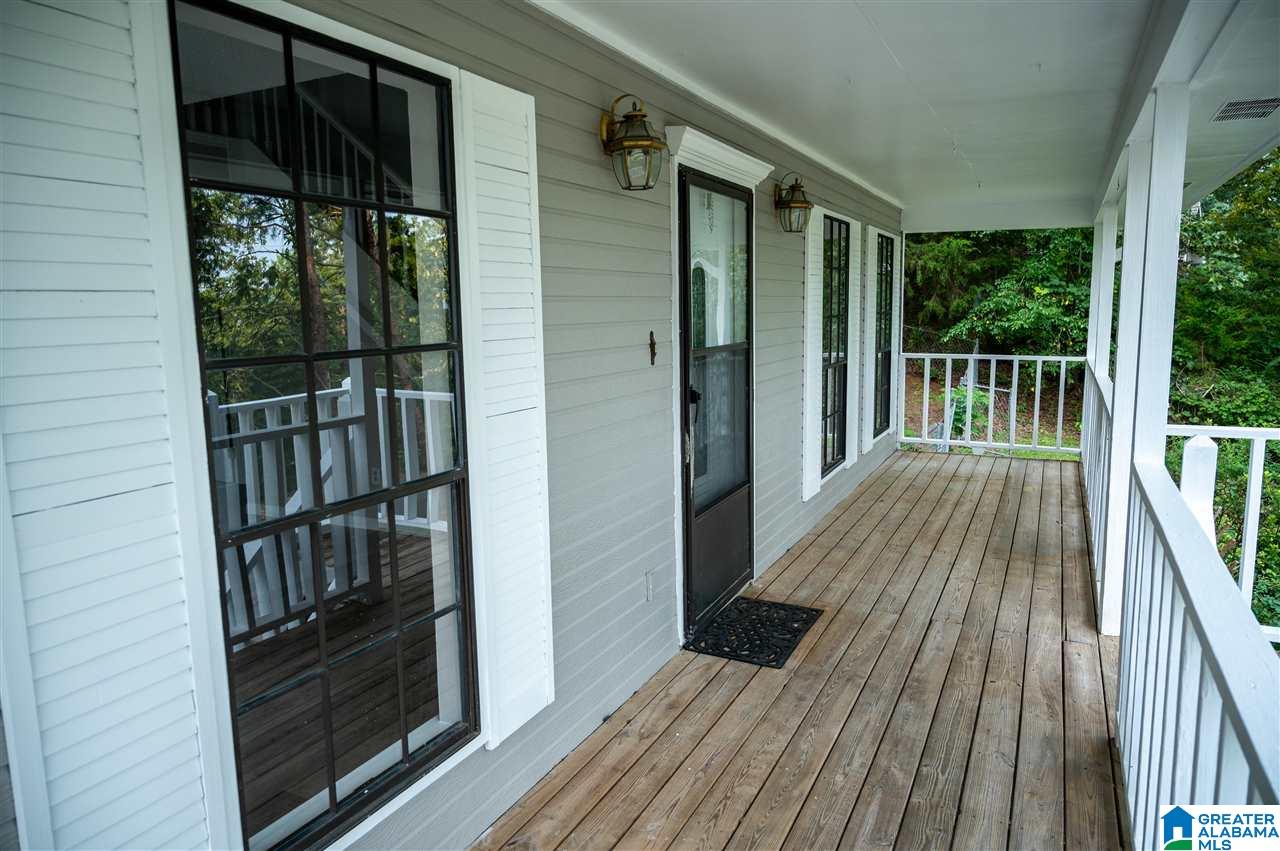 629 Bennett Drive Alabaster, AL 35007 - Photo 3 of 15