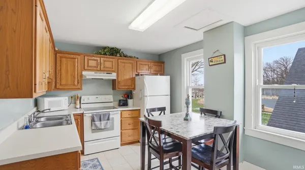 $649,900 | 14034 Lima Road, Fort Wayne, IN 46845