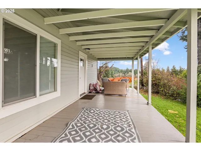 $449,000 | 22621 Noti Loop Road, Noti, OR 97461