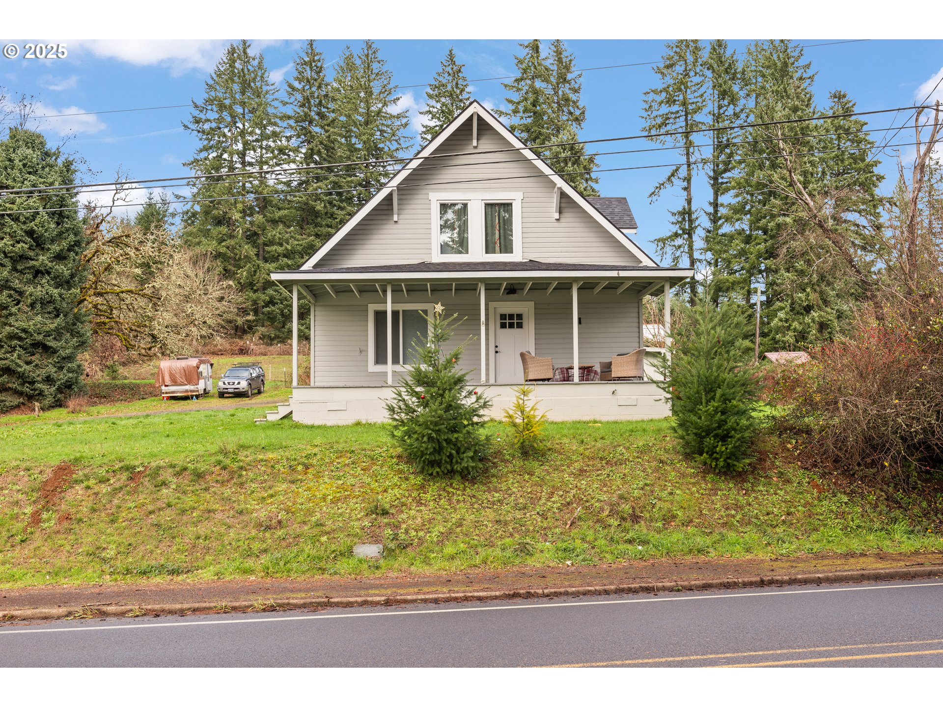 22621 Noti Loop Road Noti, OR 97461 - Photo 12 of 47