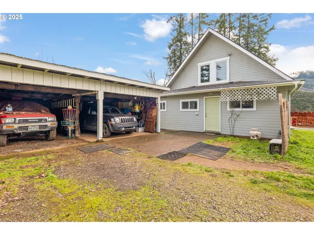 $449,000 | 22621 Noti Loop Road, Noti, OR 97461