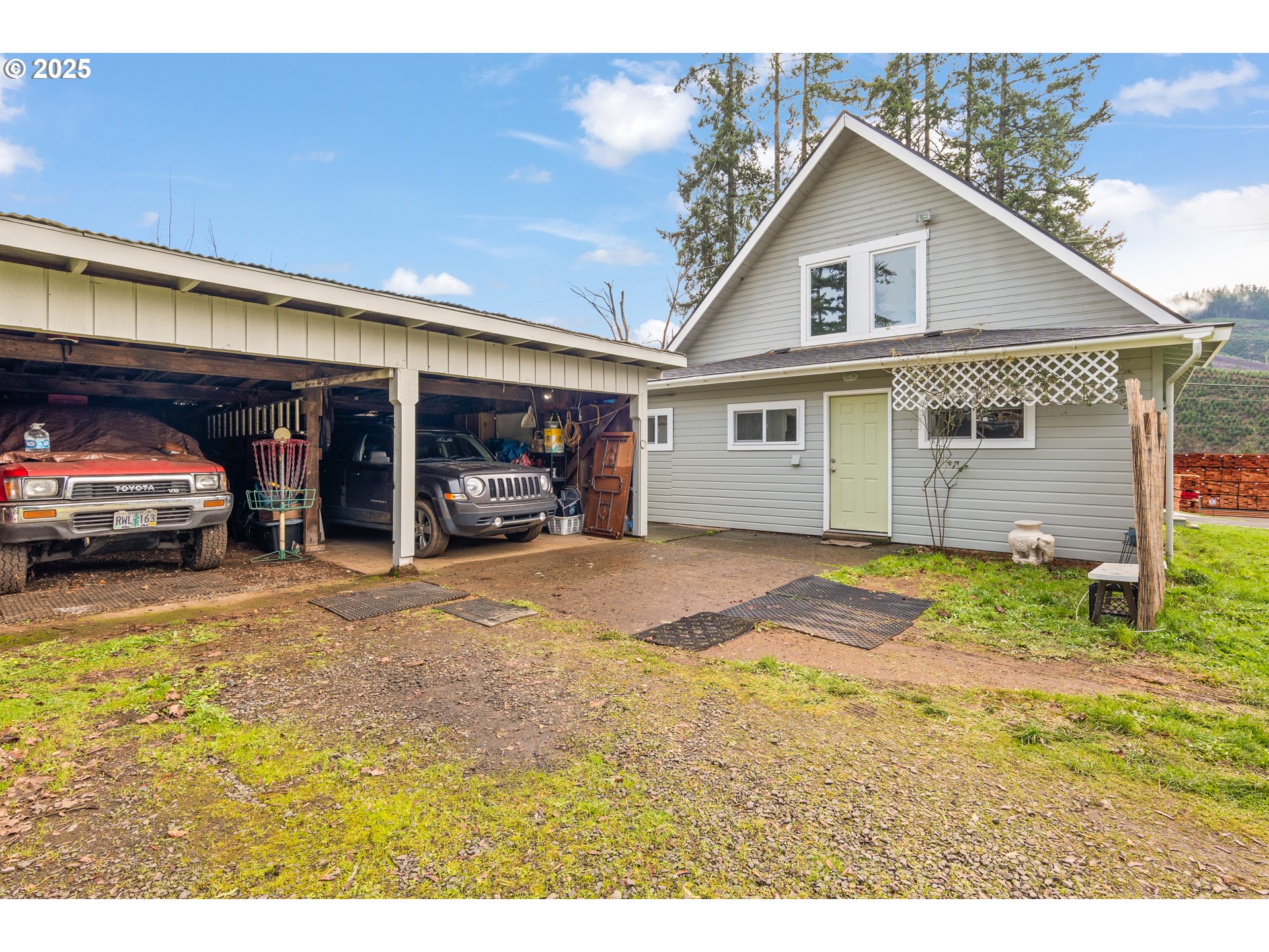 22621 Noti Loop Road Noti, OR 97461 - Photo 15 of 47