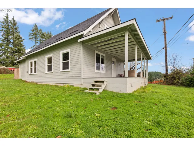 $449,000 | 22621 Noti Loop Road, Noti, OR 97461