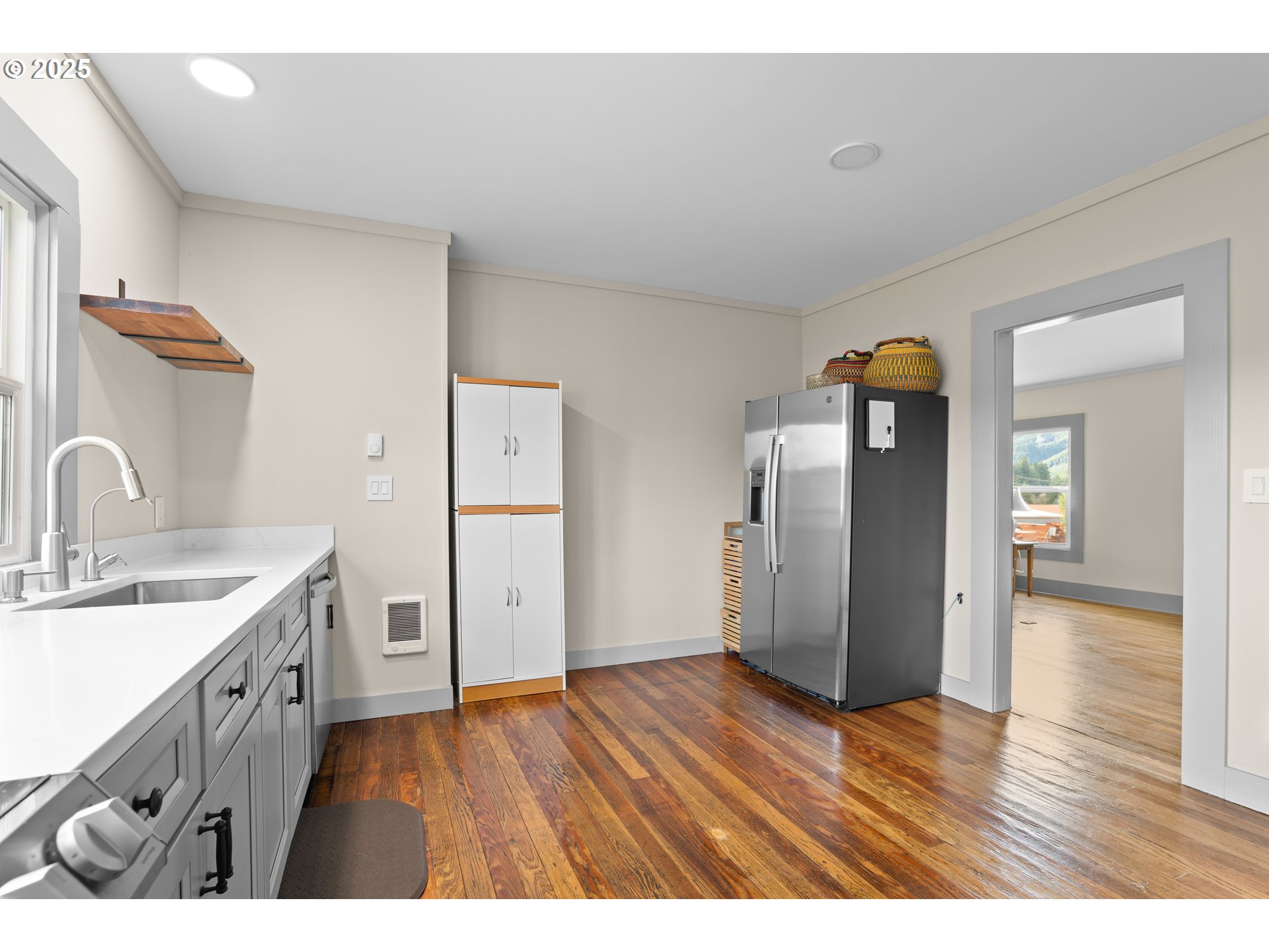 22621 Noti Loop Road Noti, OR 97461 - Photo 26 of 47