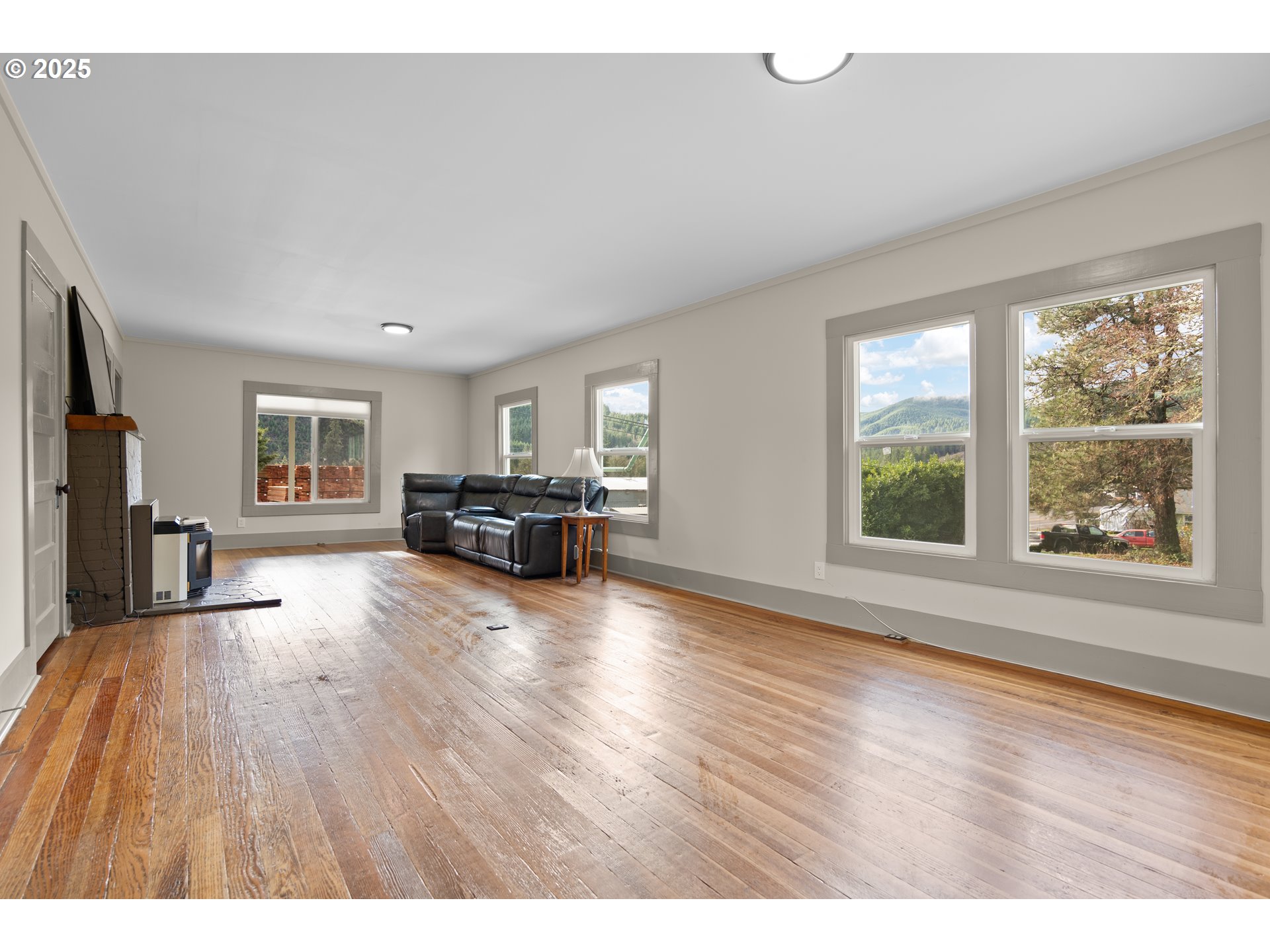 22621 Noti Loop Road Noti, OR 97461 - Photo 29 of 47