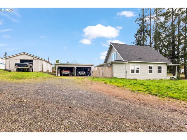 $449,000 | 22621 Noti Loop Road, Noti, OR 97461