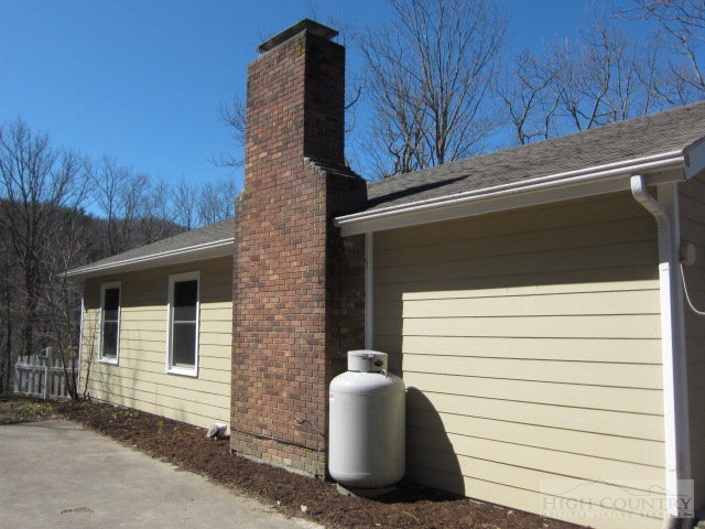 617 Teaberry Hills Road Boone, NC 28607 - Photo 10 of 25
