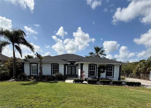 $3,500 | 3220 29th Avenue Northeast, Naples, FL 34120