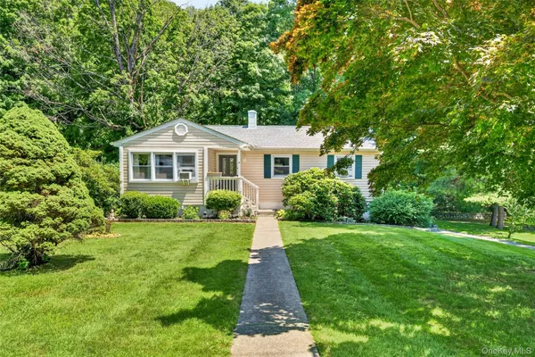 $535,000 | 116 Chestnut Ridge Road, Mahopac, NY 10541