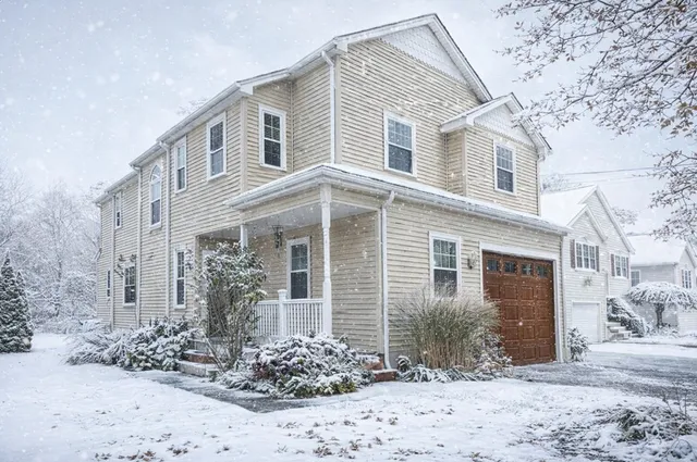 $629,000 | 25 Chestnut Street, Cumberland, RI 02864