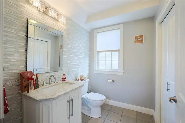 $629,000 | 25 Chestnut Street, Cumberland, RI 02864