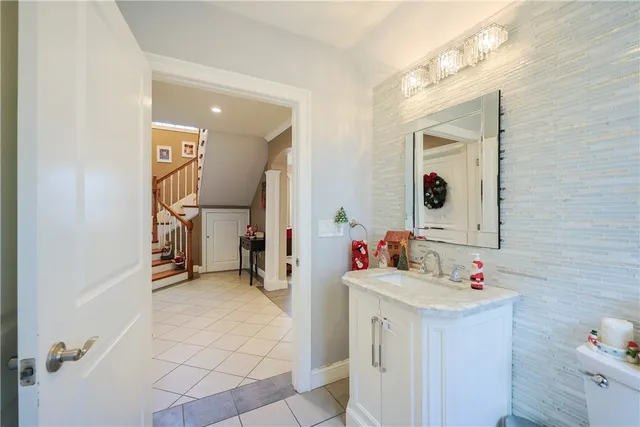 $629,000 | 25 Chestnut Street, Cumberland, RI 02864