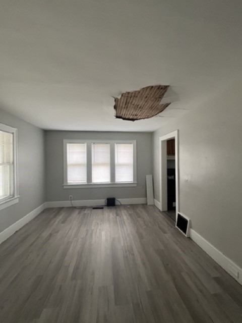 1770 North Church Street Decatur, IL 62526 - Photo 5 of 18 Living room
