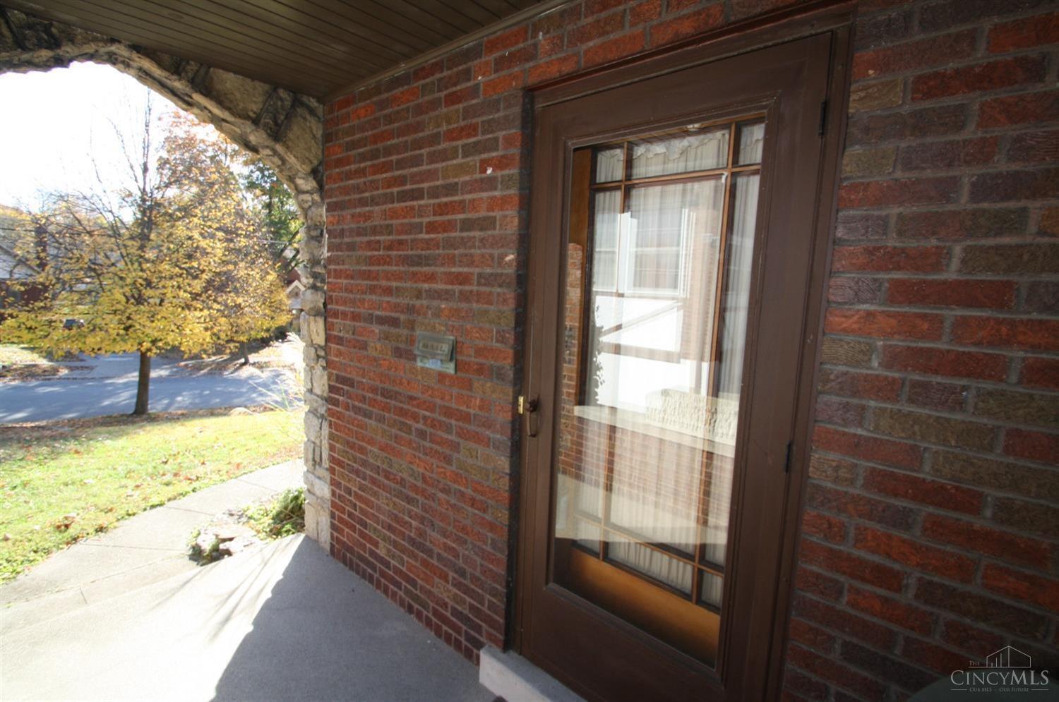 1043 Rutledge Avenue Cincinnati, OH 45205 - Photo 3 of 31 Gallery Image 3