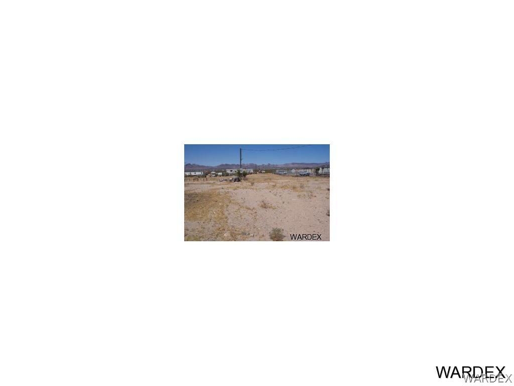 789 South Hoover Road Golden Valley, AZ 86413 - Photo 2 of 8