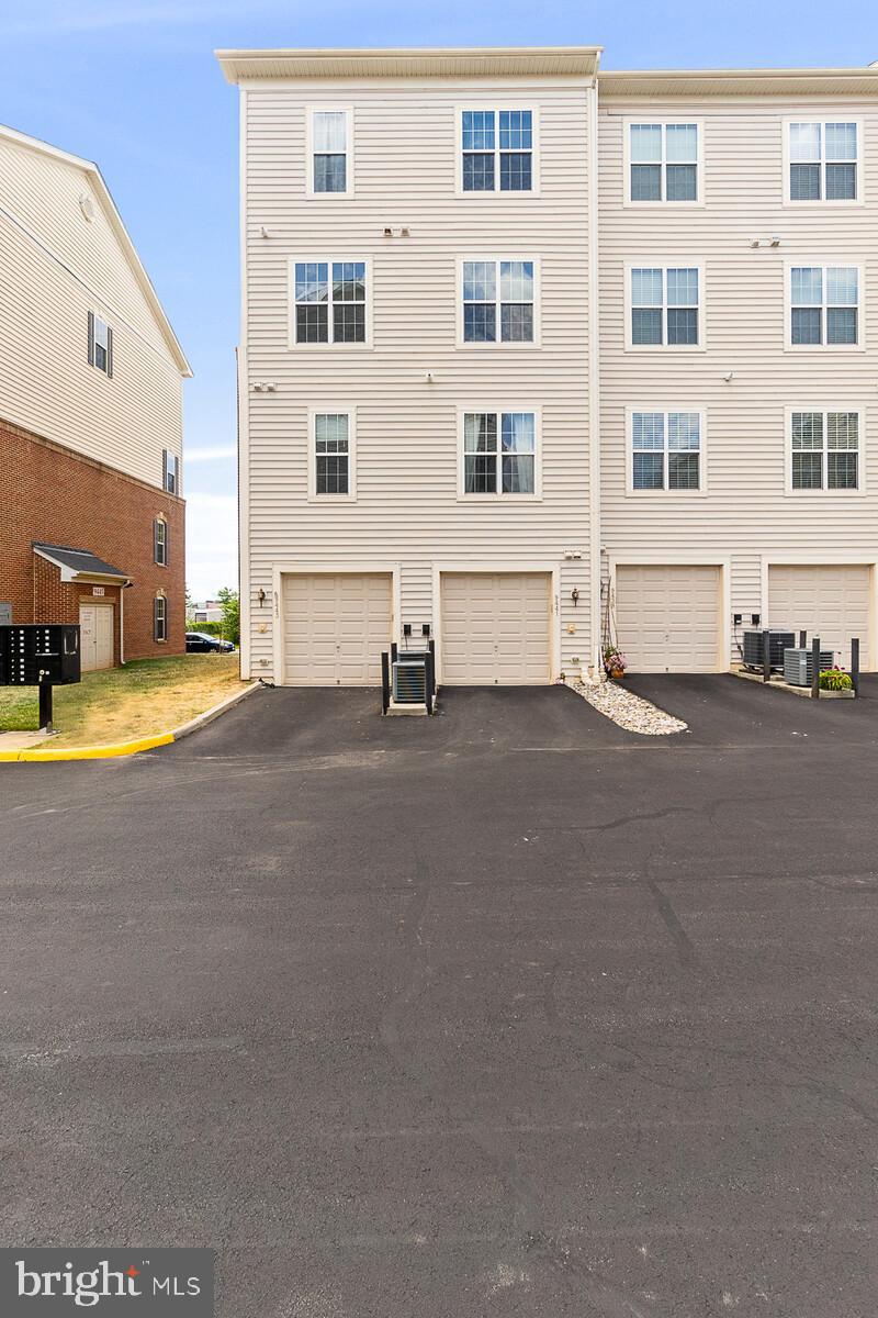 9441 Stonewall Road Manassas, VA 20110 - Photo 22 of 22 One Car Garage