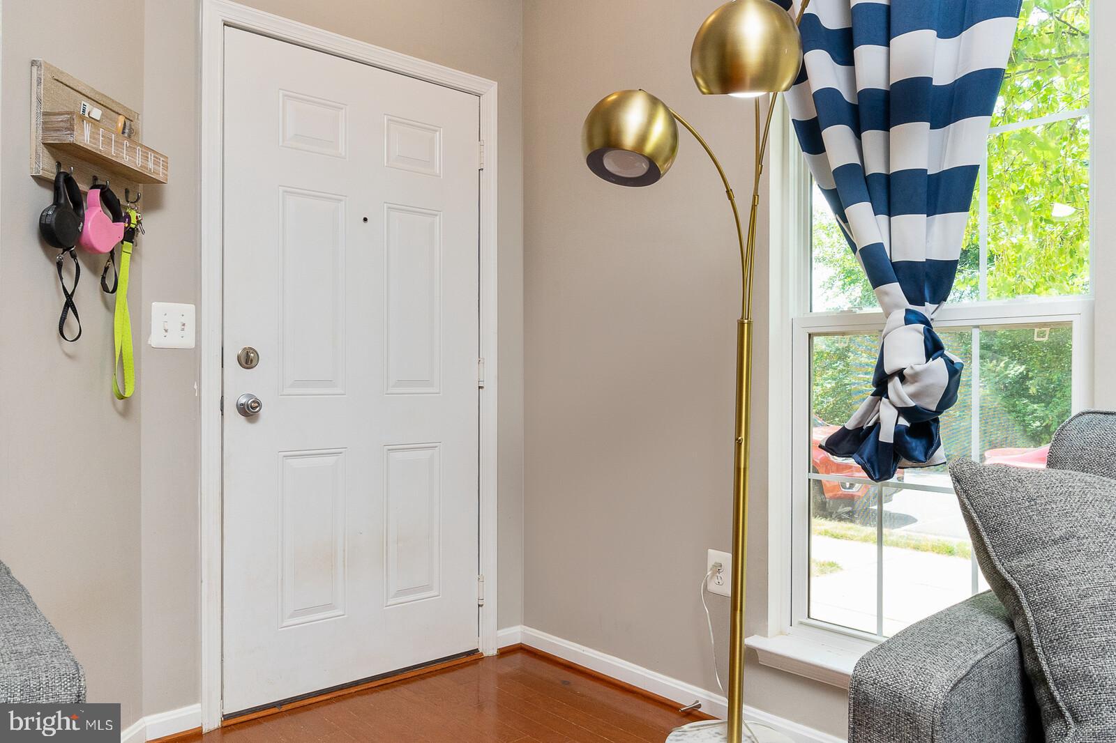 9441 Stonewall Road Manassas, VA 20110 - Photo 5 of 22 Entry Way