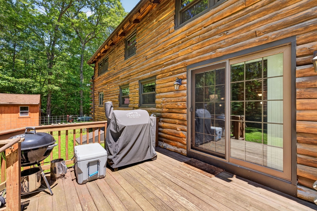 82 Hornbine Road Rehoboth, MA 02769 - Photo 5 of 41