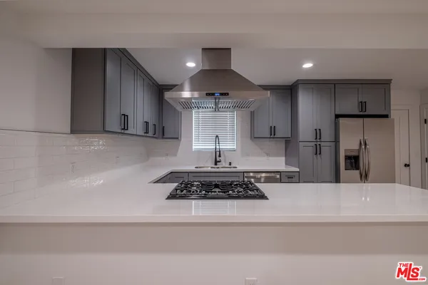 $4,312 | 2107 Pullman Lane, Unit E, Redondo Beach, CA 90278