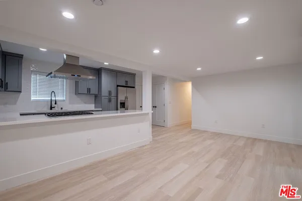 $4,312 | 2107 Pullman Lane, Unit E, Redondo Beach, CA 90278