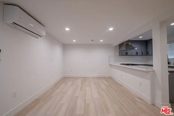 $4,312 | 2107 Pullman Lane, Unit E, Redondo Beach, CA 90278