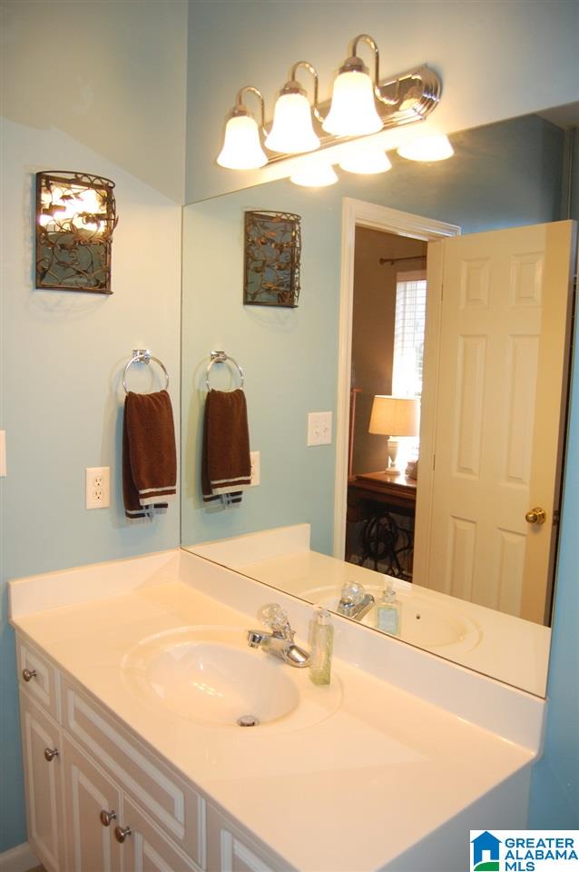 1884 Kent Circle Leeds, AL 35094 - Photo 31 of 45