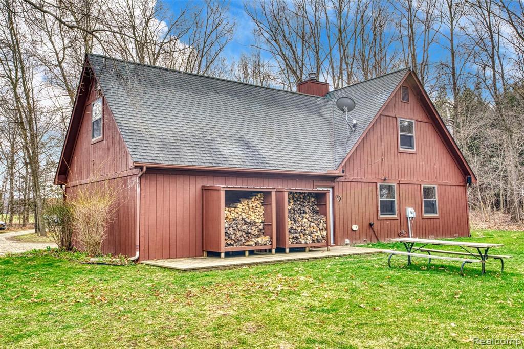 7341 Hogan Road Fenton, MI 48430 - Photo 11 of 47