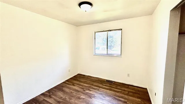 $1,300 | 1252 Redman Boulevard, St. Louis, MO 63138