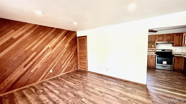 $1,300 | 1252 Redman Boulevard, St. Louis, MO 63138