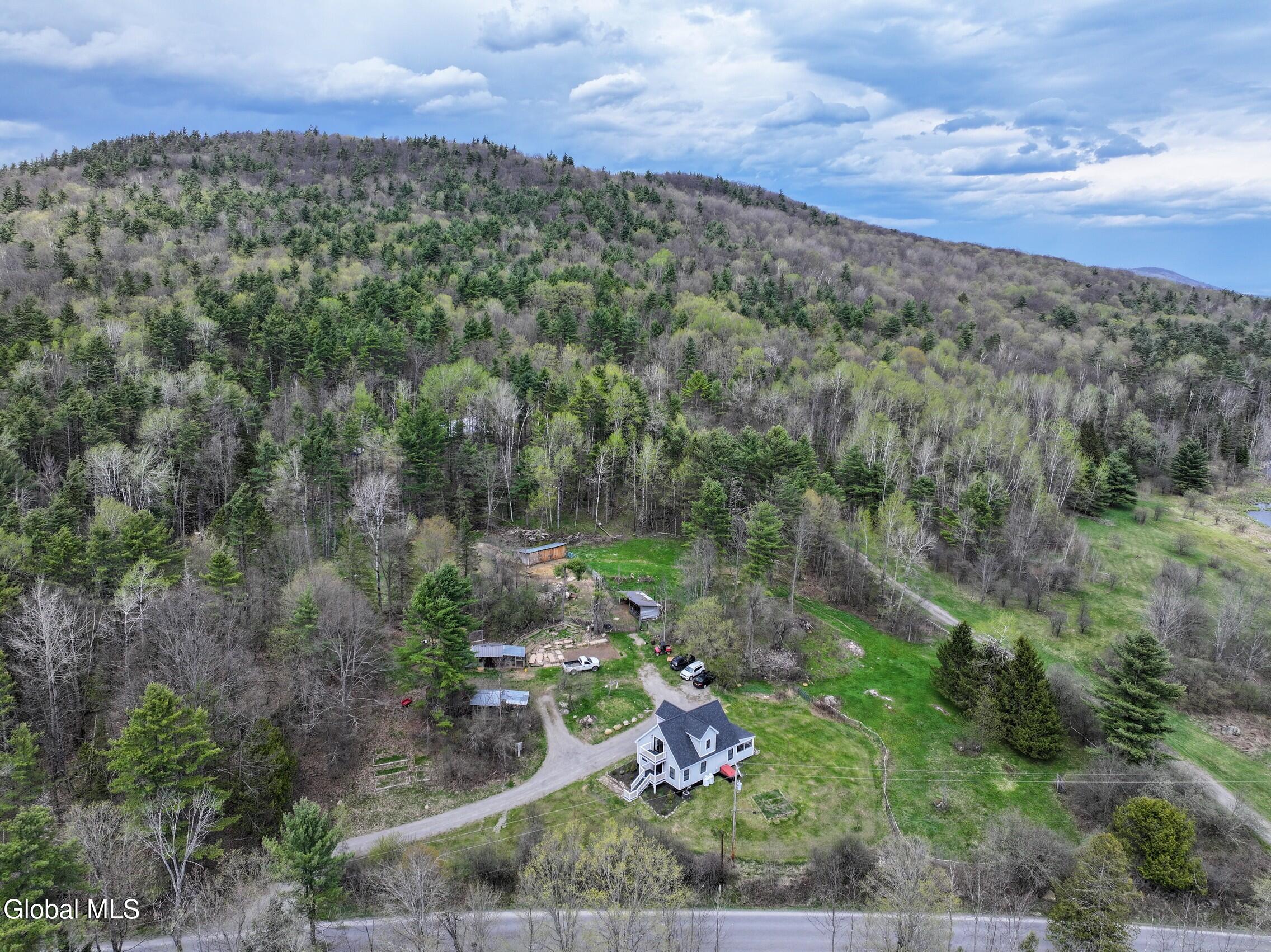 631 Hogback Road Crown Point, NY 12928 - Photo 36 of 50 photo_offline_013