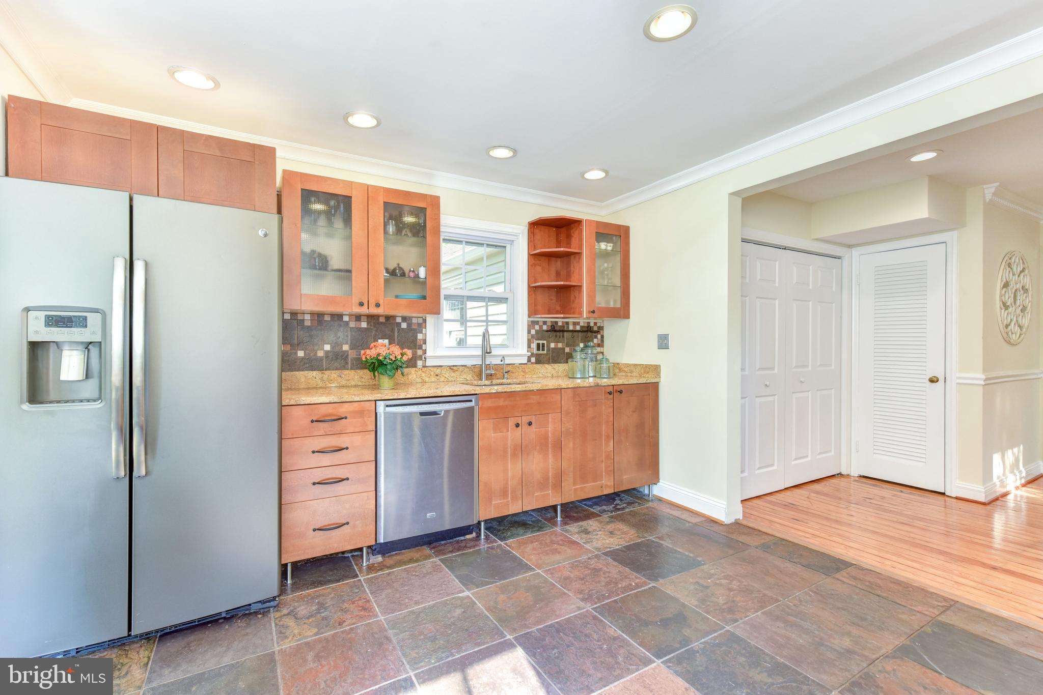 6710 Barrett Road Falls Church, VA 22042 - Photo 14 of 42 Gallery Image 14