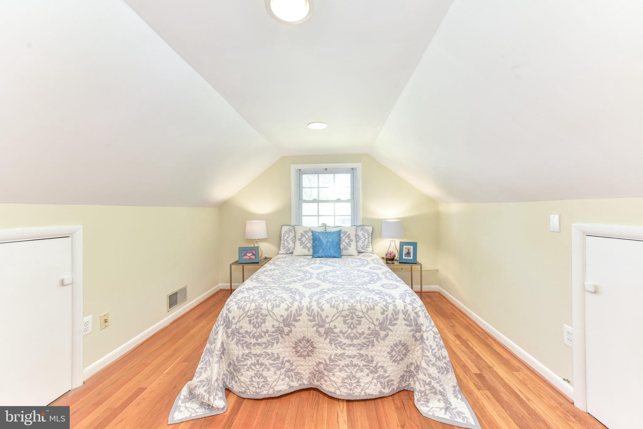 6710 Barrett Road Falls Church, VA 22042 - Photo 25 of 42 Gallery Image 25