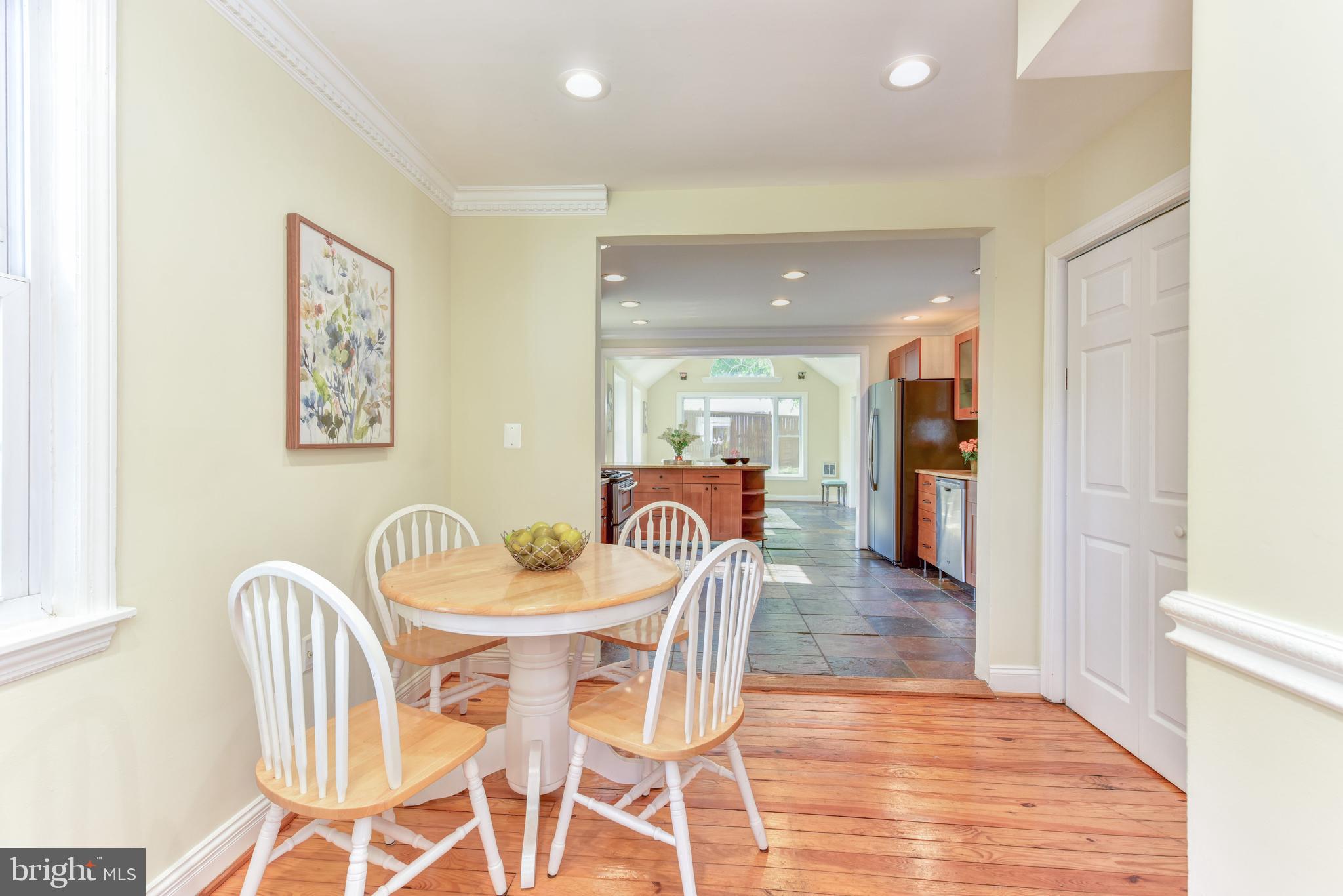 6710 Barrett Road Falls Church, VA 22042 - Photo 7 of 42 Gallery Image 7