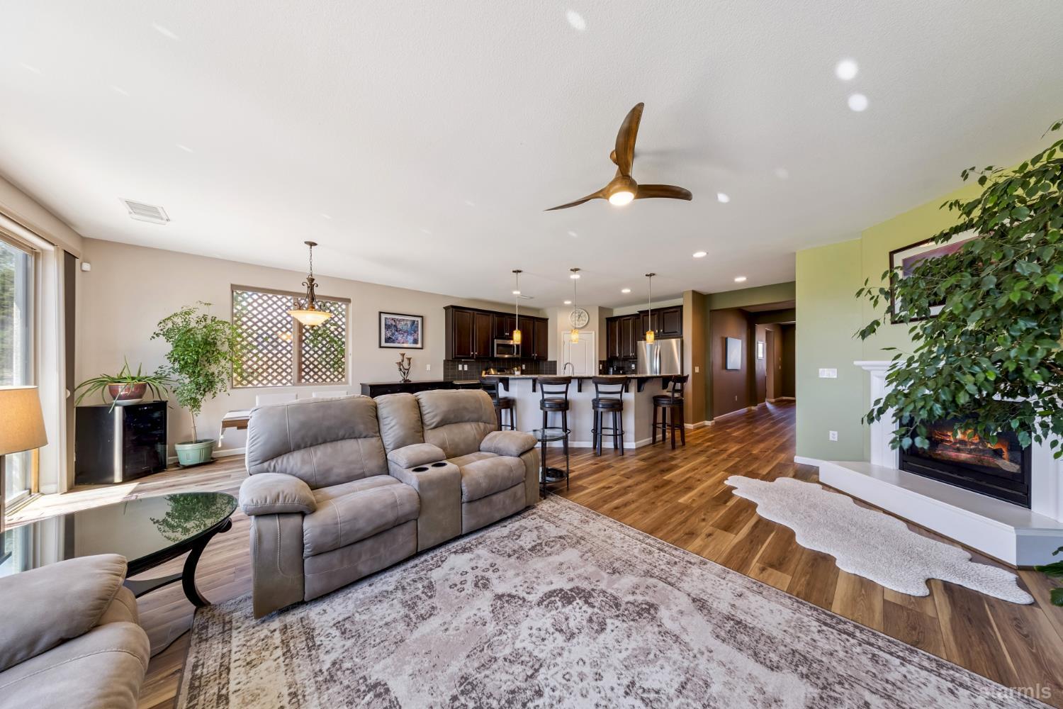 3575 Long Drive Minden, NV 89423 - Photo 12 of 27 Gallery Image 12