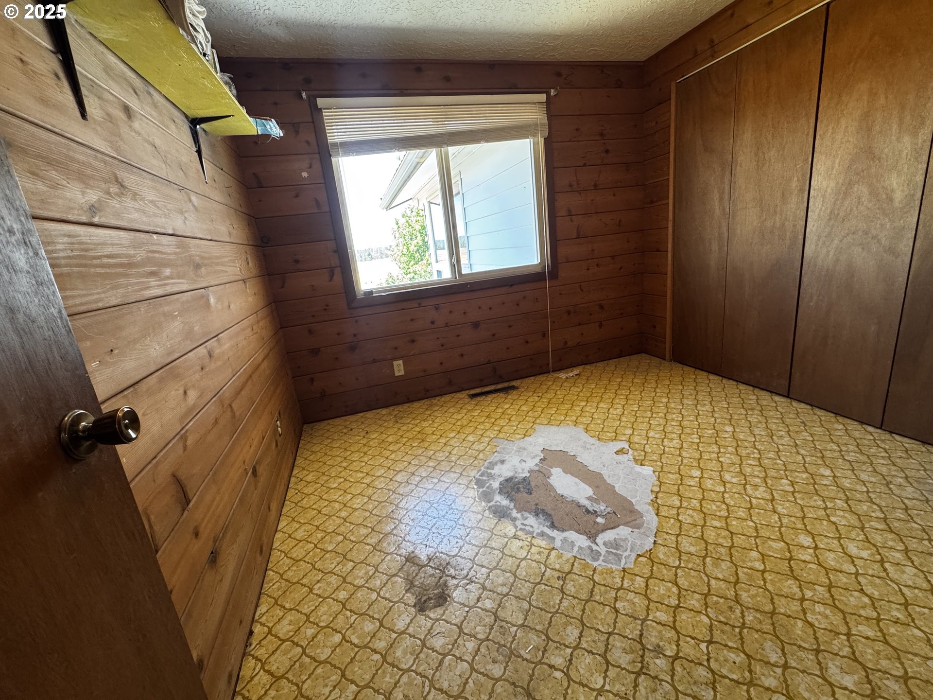 44 North Harris Road Goldendale, WA 98620 - Photo 18 of 36 a view of bathroom