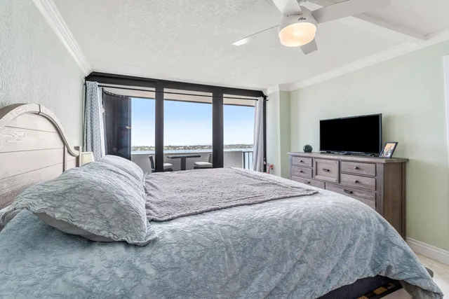 $518,500 | 5600 North Flagler Drive, Unit 1209, West Palm Beach, FL 33407