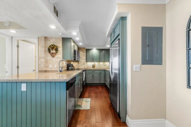 $518,500 | 5600 North Flagler Drive, Unit 1209, West Palm Beach, FL 33407