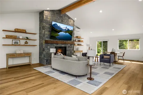 $1,395,000 | 21604 78th Avenue Southeast, Woodinville, WA 98072