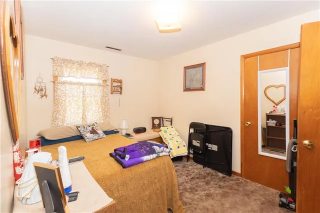 $90,000 | 729 West 3rd Street, Cherryvale, KS 67335