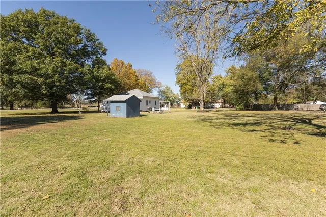 $90,000 | 729 West 3rd Street, Cherryvale, KS 67335