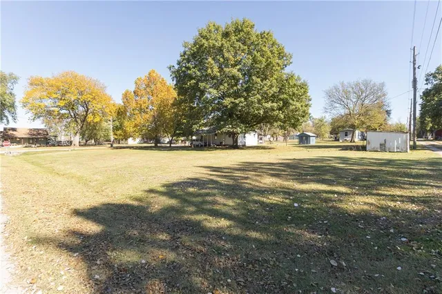 $90,000 | 729 West 3rd Street, Cherryvale, KS 67335