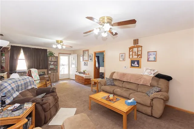 $90,000 | 729 West 3rd Street, Cherryvale, KS 67335