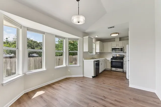 $1,800 | 906 Jasmine Trail, Georgetown, TX 78626