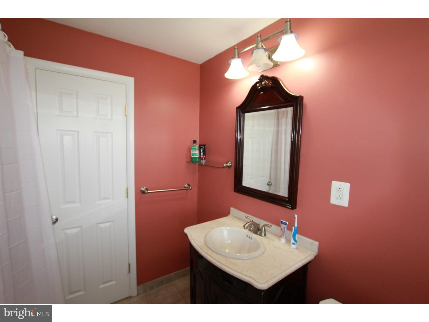10141 Proctor Road Philadelphia, PA 19116 - Photo 12 of 21 Gallery Image 12