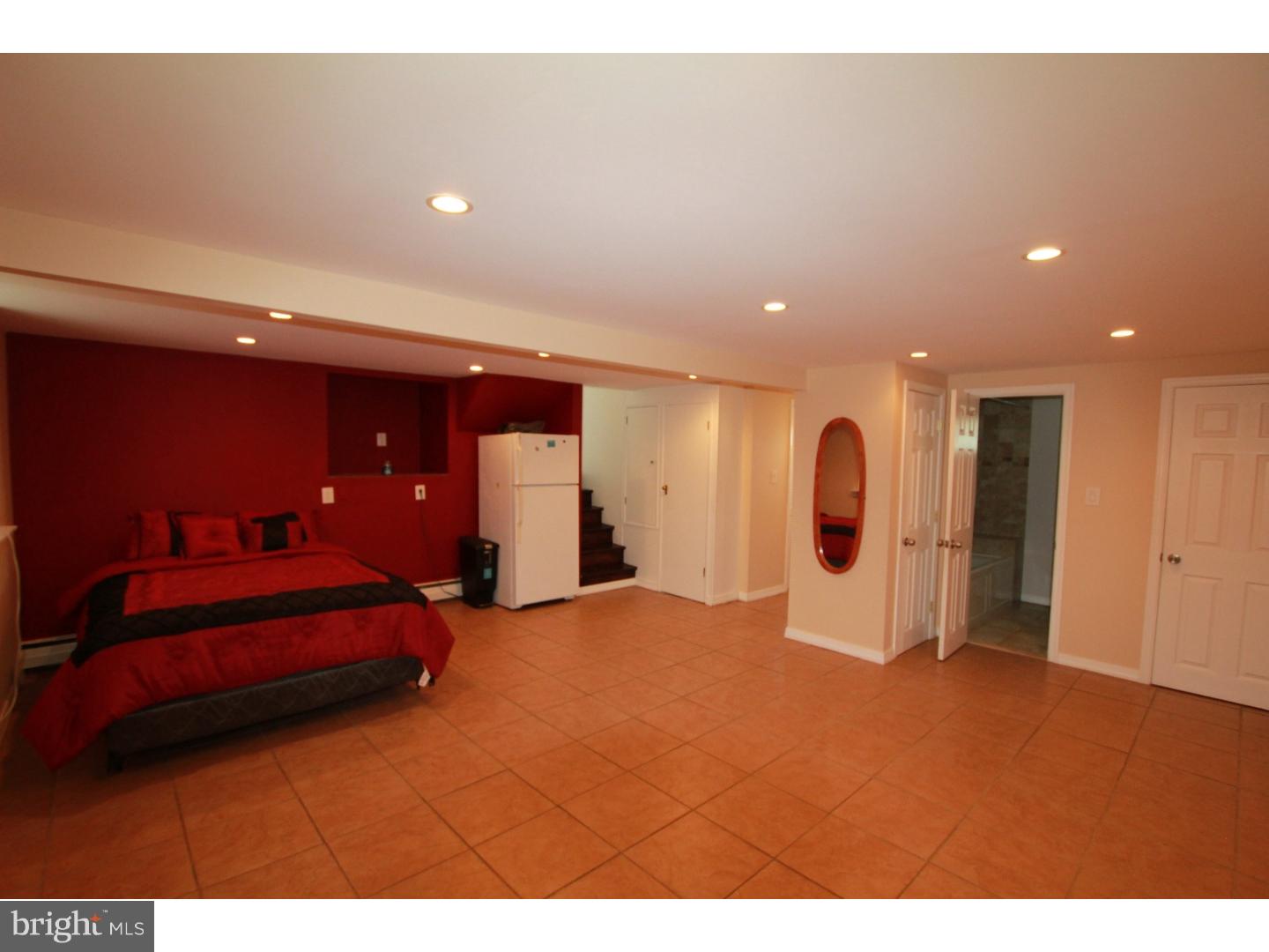 10141 Proctor Road Philadelphia, PA 19116 - Photo 14 of 21 Gallery Image 14