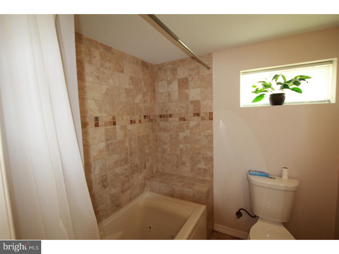 10141 Proctor Road Philadelphia, PA 19116 - Photo 16 of 21 Gallery Image 16