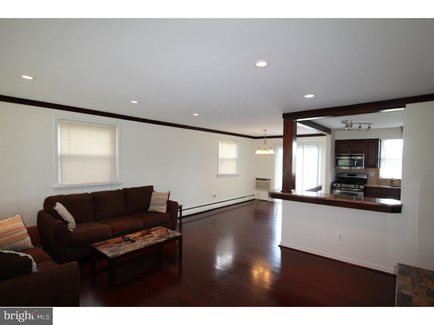 10141 Proctor Road Philadelphia, PA 19116 - Photo 3 of 21 Gallery Image 3